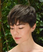 22-alt-Crisp-Brunette-Pixie-with-Razored-Bangs-name-rodrigues_ricardo.jpg